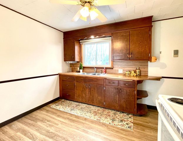 731 Berwood Avenue, Vadnais Heights, MN 55127