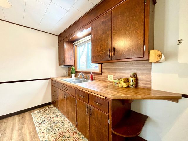 731 Berwood Avenue, Vadnais Heights, MN 55127