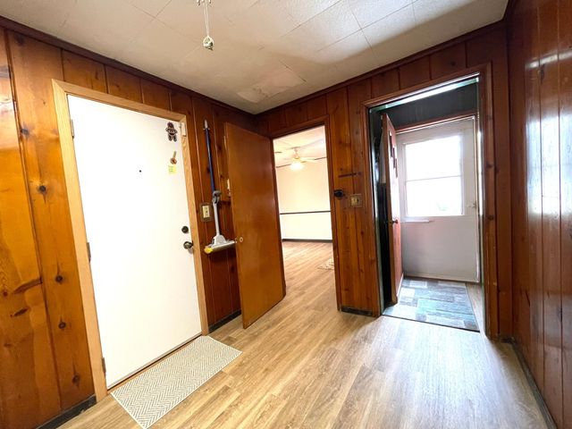 731 Berwood Avenue, Vadnais Heights, MN 55127