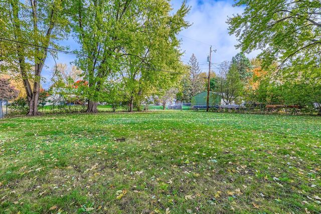 731 Berwood Avenue, Vadnais Heights, MN 55127