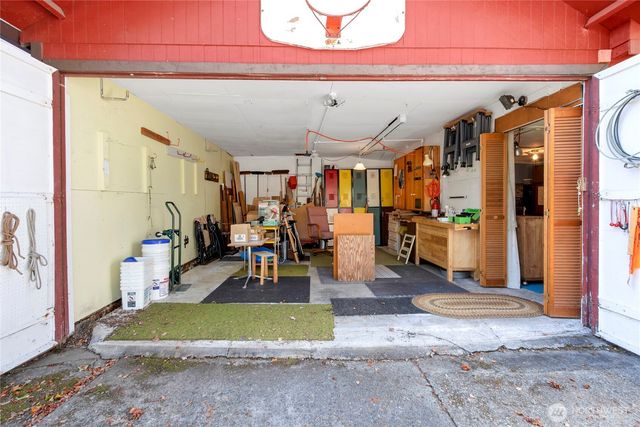 1420 S Verde Street, Tacoma, WA 98405