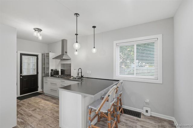 11439 Sherman Avenue, Warren, MI 48089