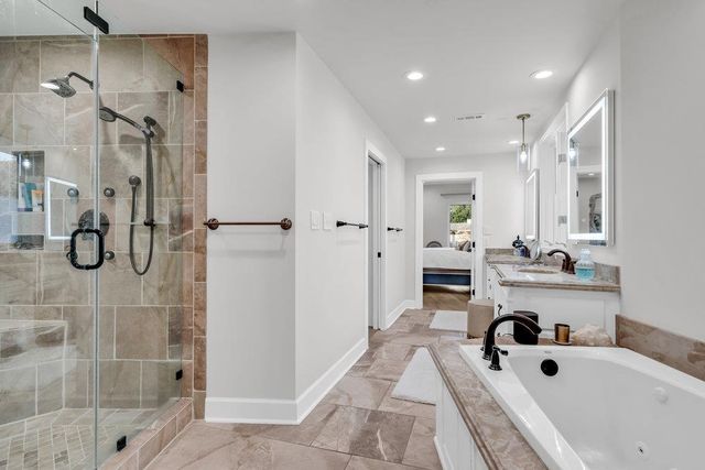 1027 Challenger, Lakeway, TX 78734