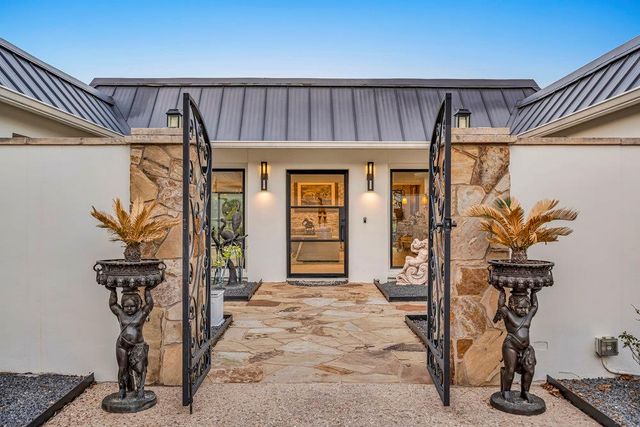 1027 Challenger, Lakeway, TX 78734
