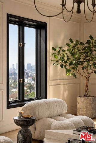 1424 N Crescent Heights Boulevard 60, West Hollywood, CA 90046
