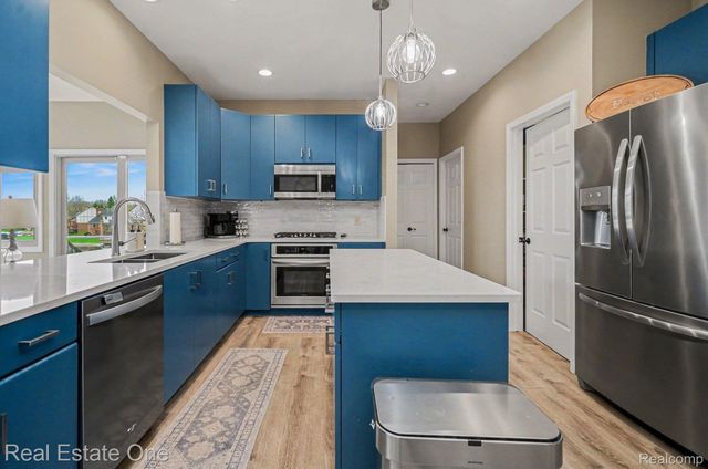 6544 John R Road, Troy, MI 48085