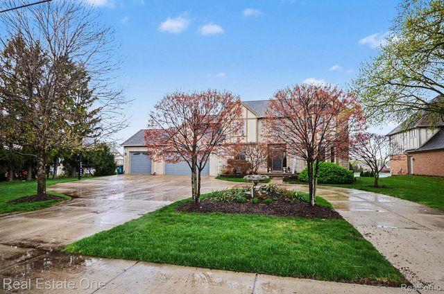 6544 John R Road, Troy, MI 48085