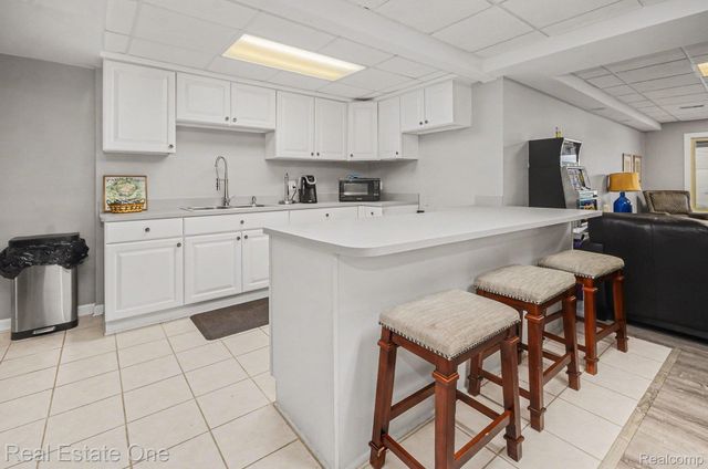 6544 John R Road, Troy, MI 48085