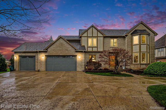 6544 John R Road, Troy, MI 48085