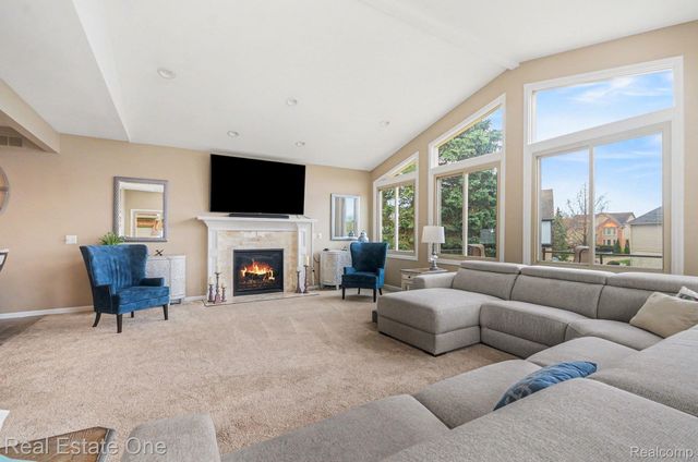 6544 John R Road, Troy, MI 48085