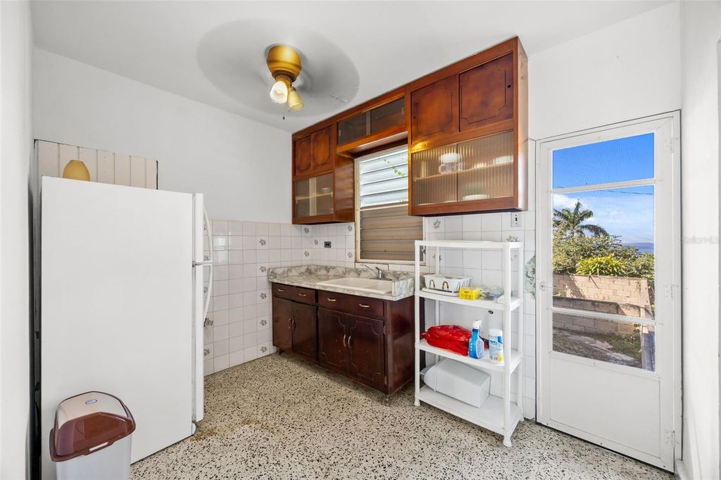 Image 15 of property listing at 413 INT CAMINO MARTILLO BO PUNTAS, Rincon, PR 00677