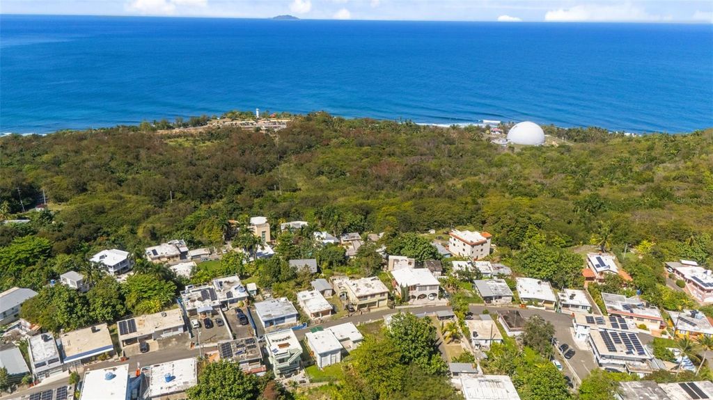 Image 10 of property listing at 413 INT CAMINO MARTILLO BO PUNTAS, Rincon, PR 00677