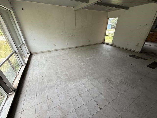 1015 N Liberty Street, El Campo, TX 77437