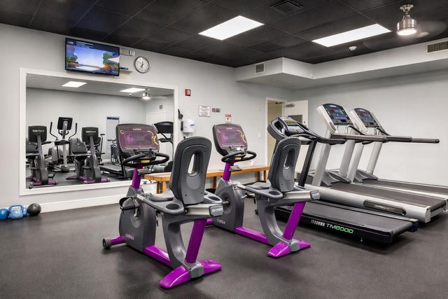 300 Berkley Road 112, Hollywood, FL 33024