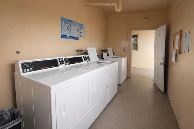 300 Berkley Road 112, Hollywood, FL 33024