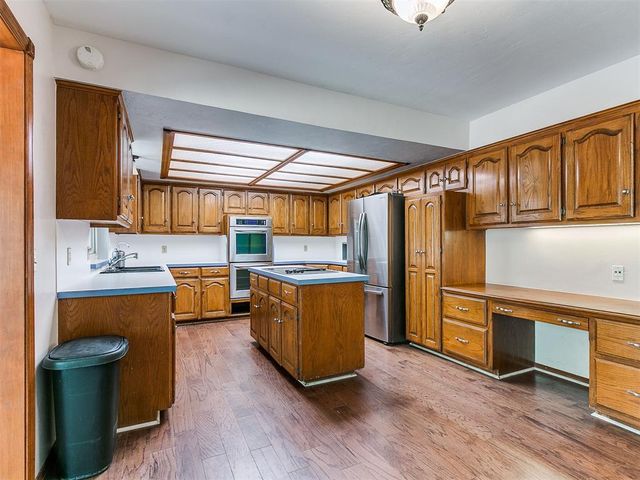 500 Concord Lane, Edmond, OK 73003