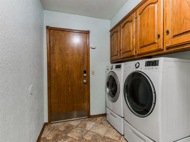 500 Concord Lane, Edmond, OK 73003
