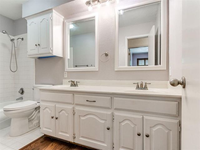 500 Concord Lane, Edmond, OK 73003