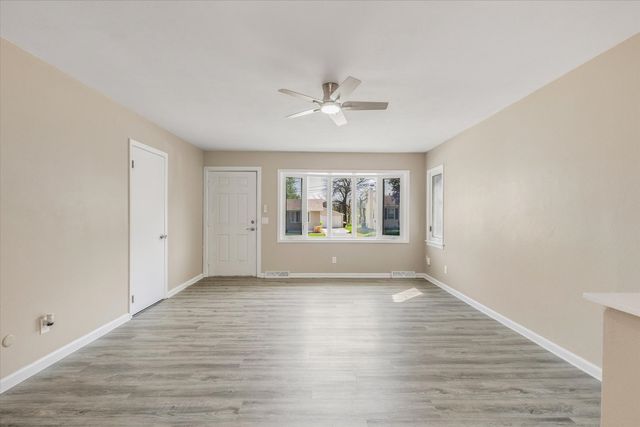 3218 W 11th Street, Davenport, IA 52804