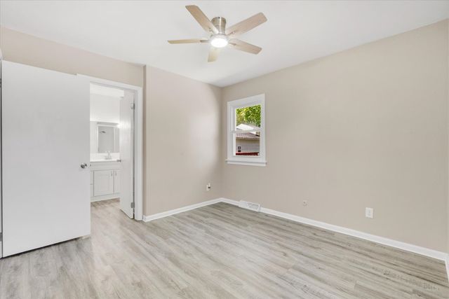 3218 W 11th Street, Davenport, IA 52804