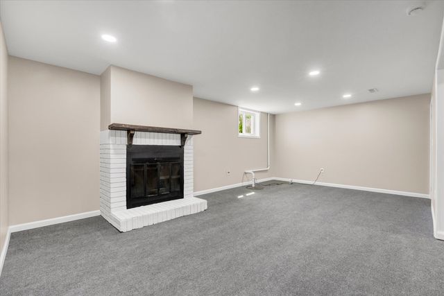 3218 W 11th Street, Davenport, IA 52804