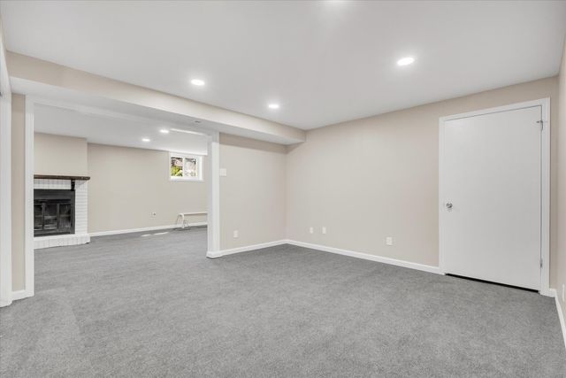 3218 W 11th Street, Davenport, IA 52804