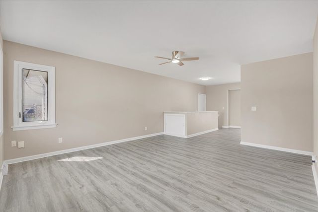 3218 W 11th Street, Davenport, IA 52804