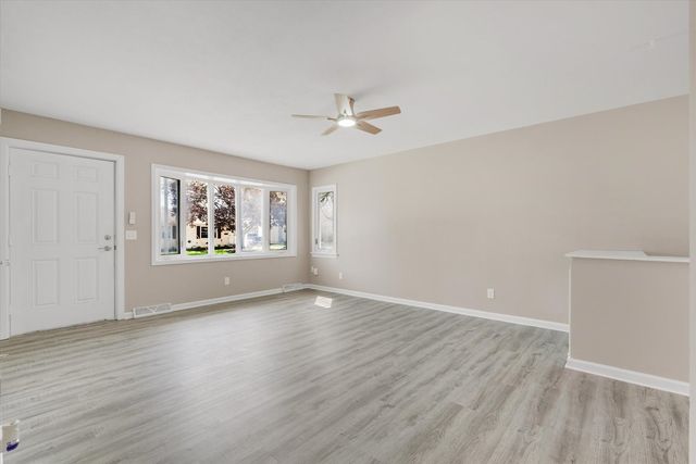 3218 W 11th Street, Davenport, IA 52804