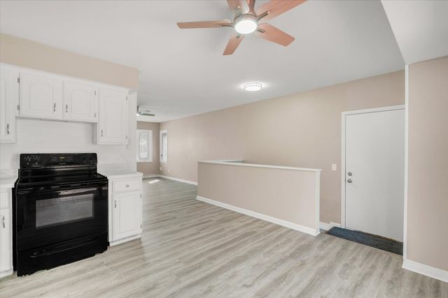 3218 W 11th Street, Davenport, IA 52804