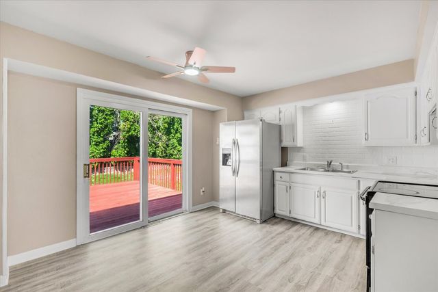 3218 W 11th Street, Davenport, IA 52804