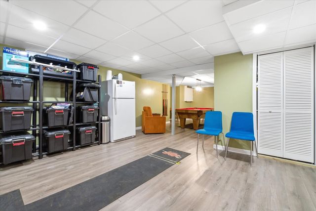 16 Champagne Drive, Nashua, NH 03062