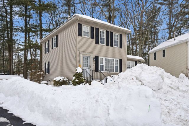 16 Champagne Drive, Nashua, NH 03062