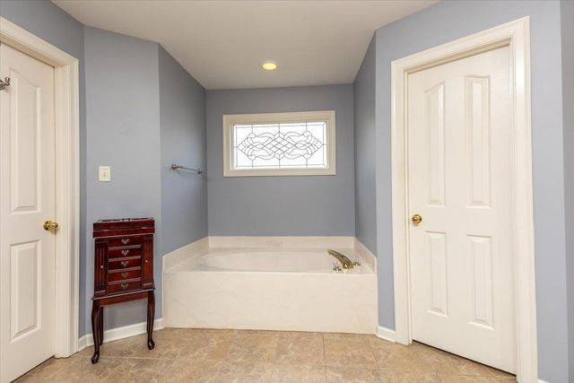 1136 SUNRIVER CV, Collierville, TN 38017