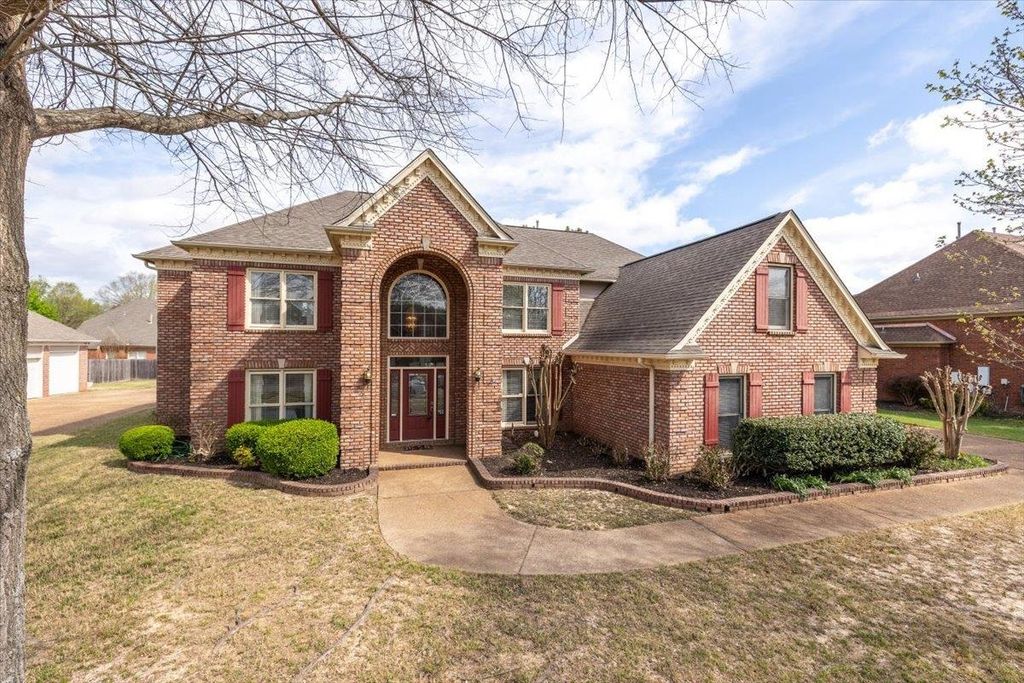 1136 SUNRIVER CV, Collierville, TN 38017