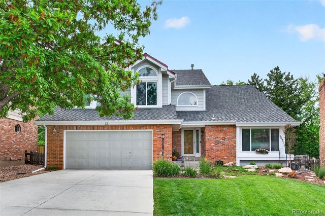 12 Willowleaf Drive
