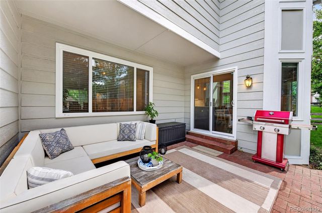 12 Willowleaf Drive, Littleton, CO 80127