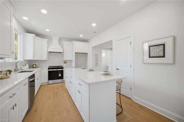 343 Ewell LN, Chesapeake, VA 23322