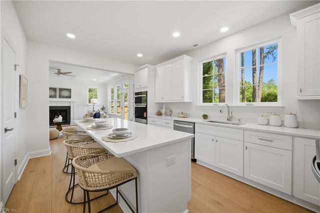 343 Ewell LN, Chesapeake, VA 23322