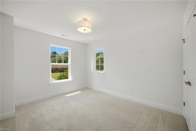 343 Ewell LN, Chesapeake, VA 23322
