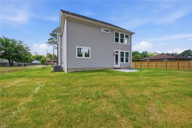 343 Ewell LN, Chesapeake, VA 23322
