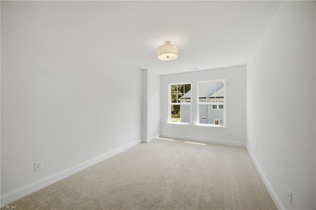 343 Ewell LN, Chesapeake, VA 23322