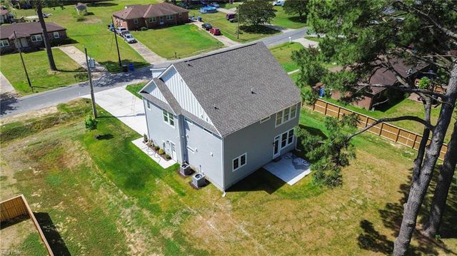 343 Ewell LN, Chesapeake, VA 23322