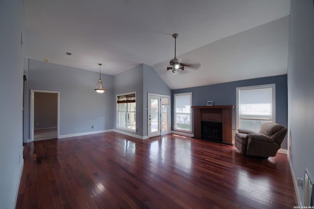 7704 Rohrdanz, Live Oak, TX 78233