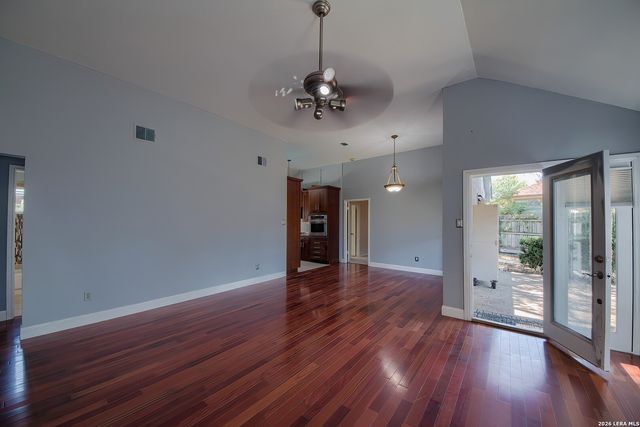 7704 Rohrdanz, Live Oak, TX 78233