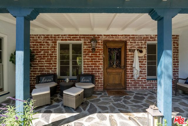 1853 Nichols Canyon Road, Los Angeles, CA 90046