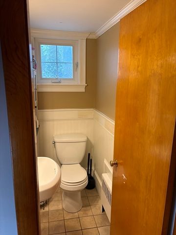 22 Farwell Ave, Boston, MA 02136