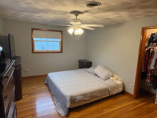 22 Farwell Ave, Boston, MA 02136