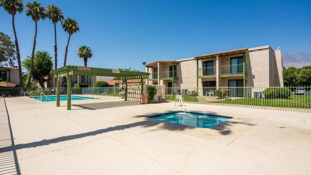 45 Lakeview Circle, Cathedral City, CA 92234