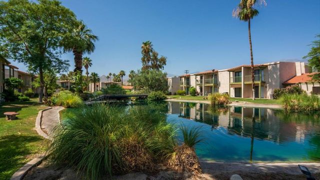 45 Lakeview Circle, Cathedral City, CA 92234