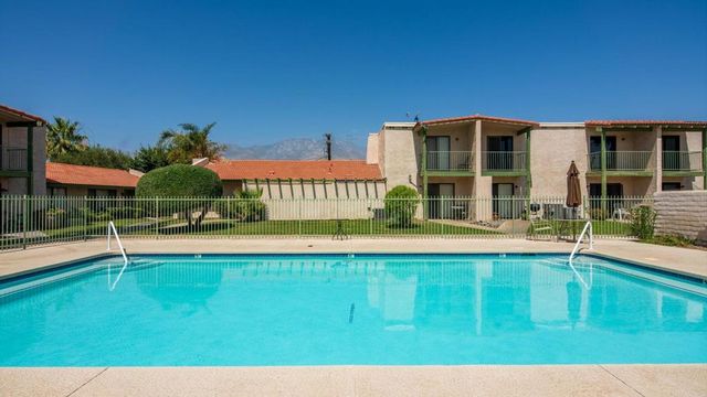45 Lakeview Circle, Cathedral City, CA 92234
